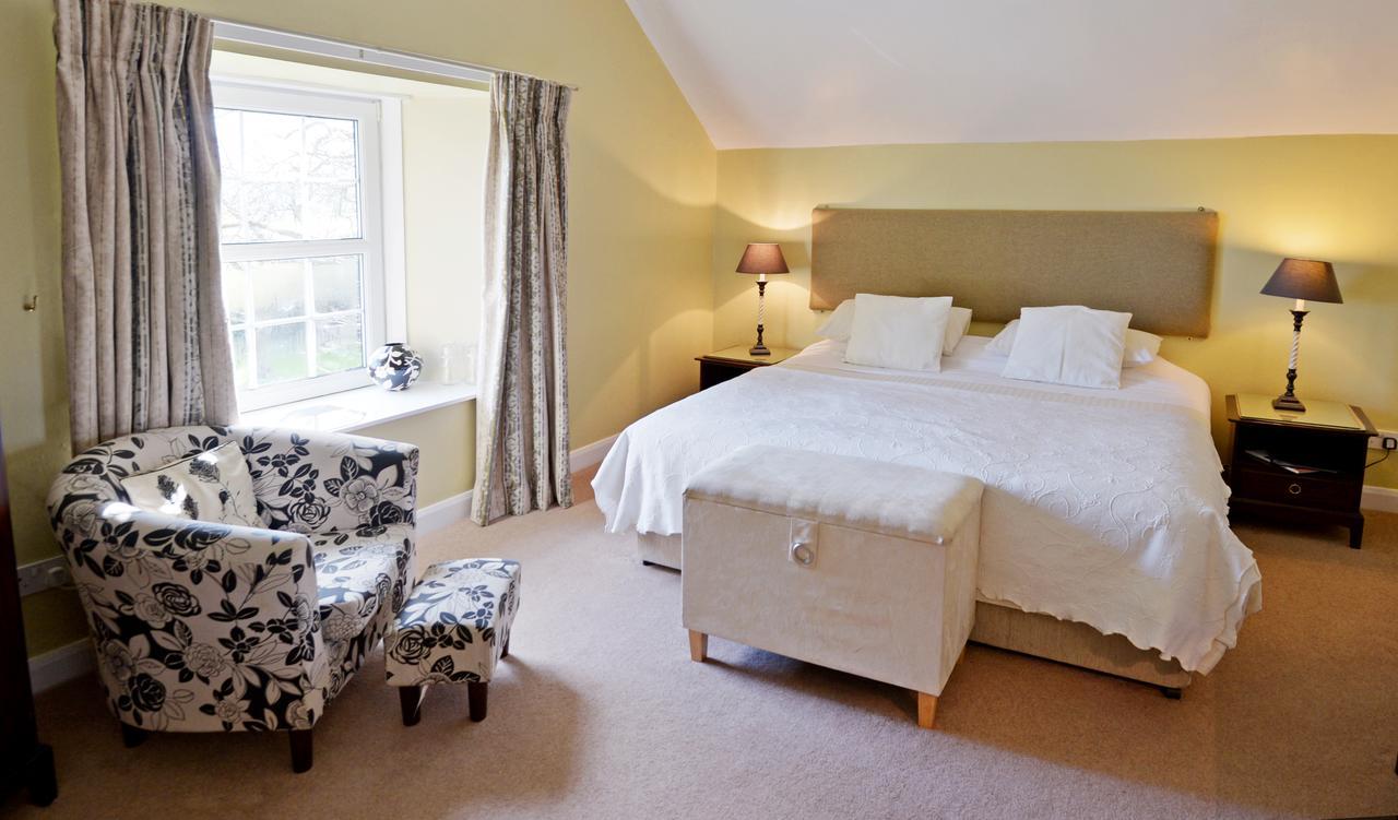 Buccleuch Arms Hotel St Boswells Buitenkant foto